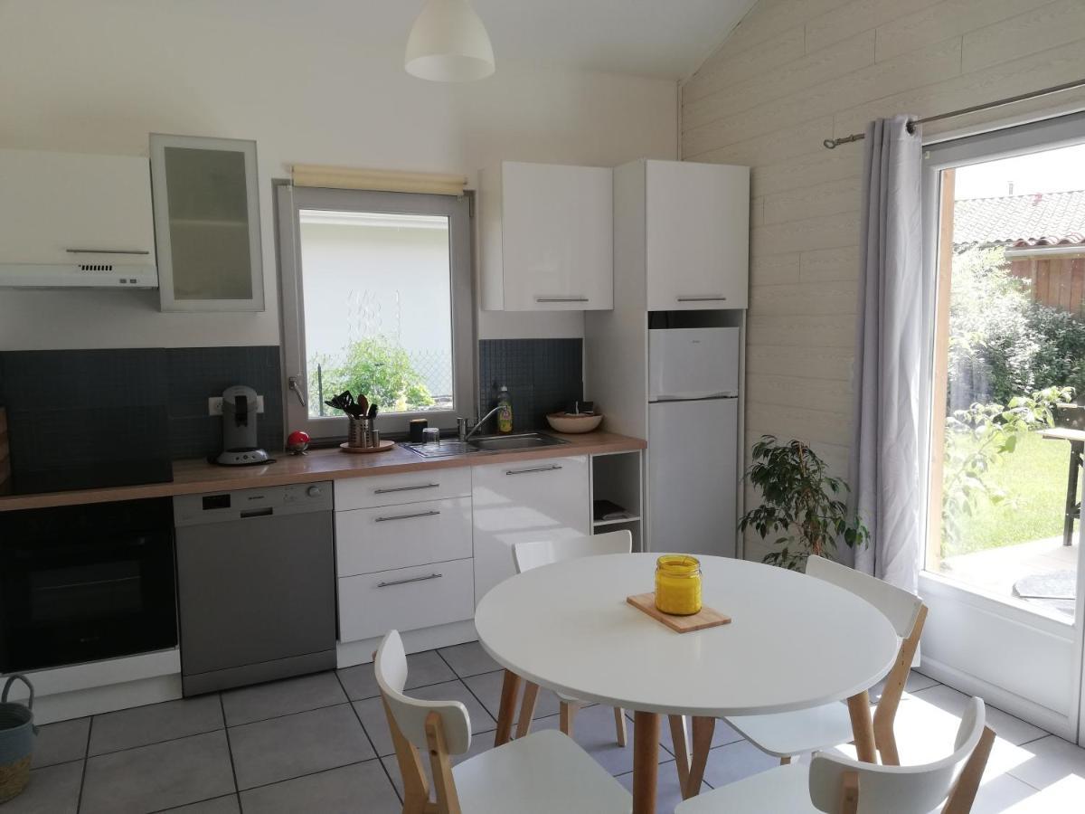 Appartement Proche Lac Et Plage Леон Екстериор снимка